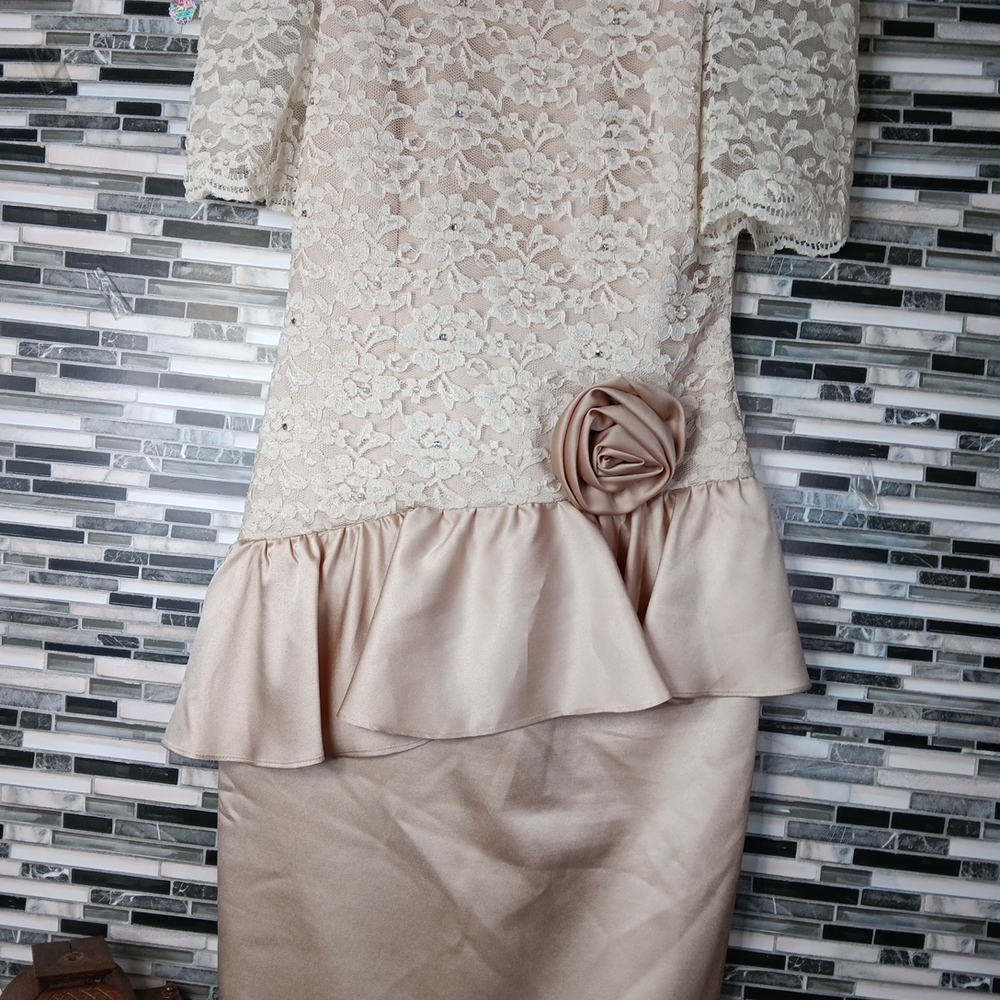 Michael Marcella ILGWU Elegant Lace Drop Waist Dress with Floral Sequins Pearl